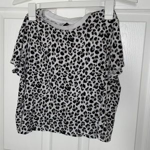 black/grey/white animal print leopard crop top